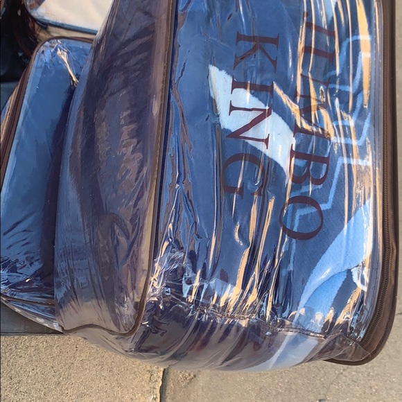 Brand New Jumbo King Niagara Design Comforter Set - Picture 2 of 3